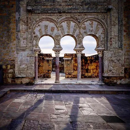 Luz Del Templo Romano * Cordoba